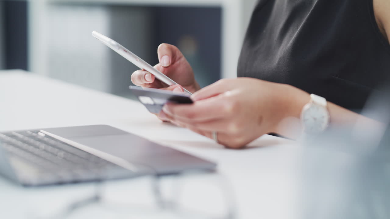 Geschäftsfrau, Online-Banking