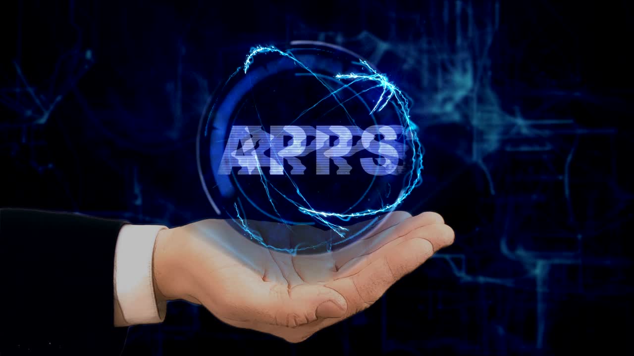 la mano pintada muestra el concepto de aplicaciones de hologramas en su mano