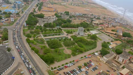 Luftaufnahme-Des-Kwame-Nkrumah-Mausoleums-Und-Gedenkparks-In-Der-Innenstadt-Von-Accra