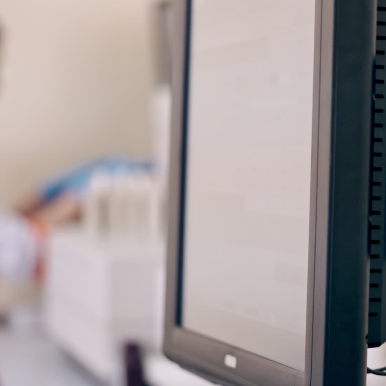 Laboratory workers use modern equipment. Medical technicians working with new devices in the research laboratory. Healthcare concept.