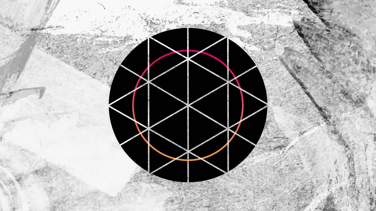 diseño de triángulo y círculo contra un fondo gris texturizado