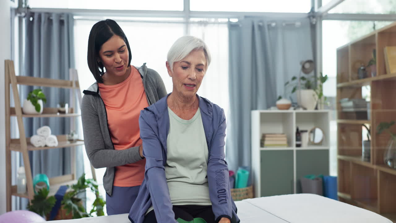 Physiotherapy, consulting and support with old