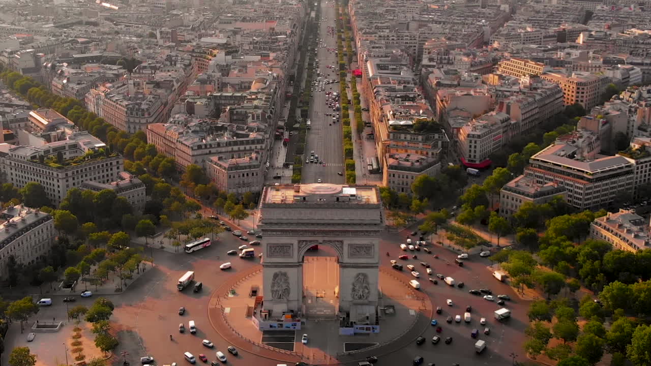 vista aérea al arco del triunfo y la ciudad, parís, francia