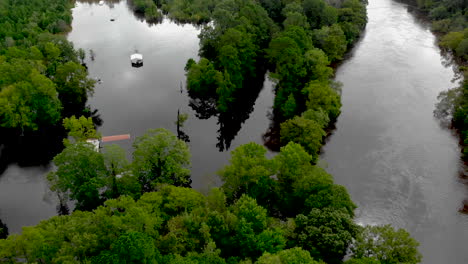 Imágenes-De-La-Inundación-Del-Río-Del-Huracán-Florencia-En-Carolina-Del-Norte