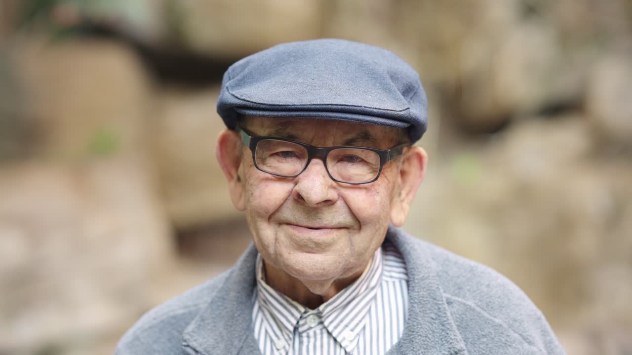 Portrait of an elderly man