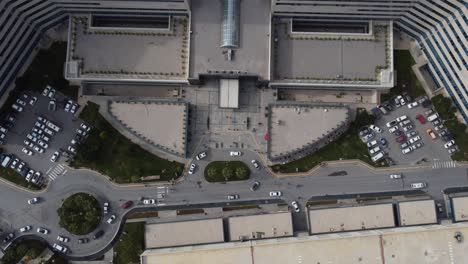 vehicles and pedestrians at hospital entrance