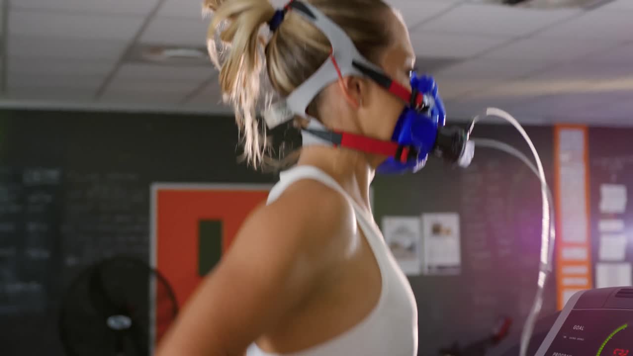 대사 가스 분석기를 사용하는 러너