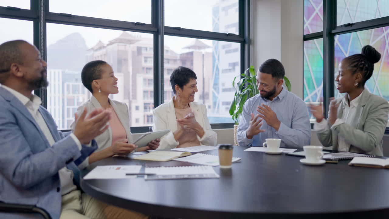 박수, 악수, 그리고 사업에 성공