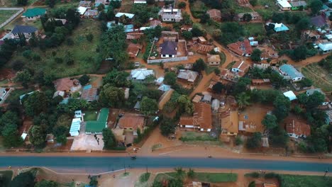 Vista-Aérea-De-La-Ciudad-De-Morogoro-En-Tanzania