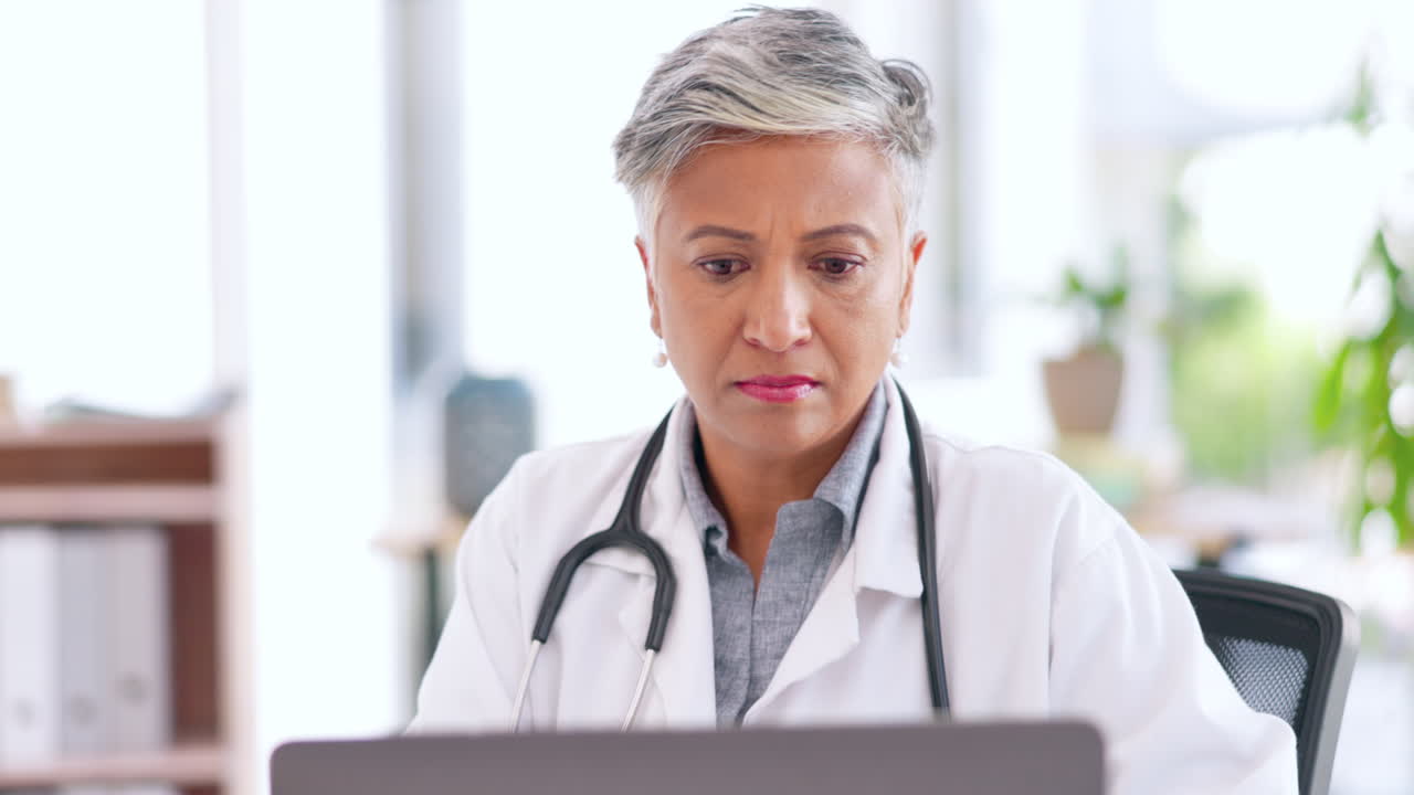 maduro, médico o portátil para la planificación del hospital