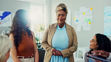 women in a business meeting