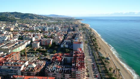 Luftbilder-Von-Pineda-De-Mar-In-Costa-Brava-Maresme-Barcelona-Strand-Ohne-Menschen