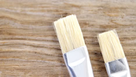 Close-up-of-two-paint-brushes