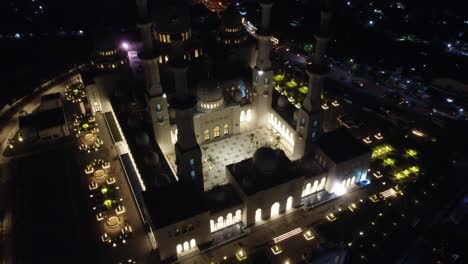 sheikh zayed solo mosque is a big mosque in surakarta, landmark surakarta