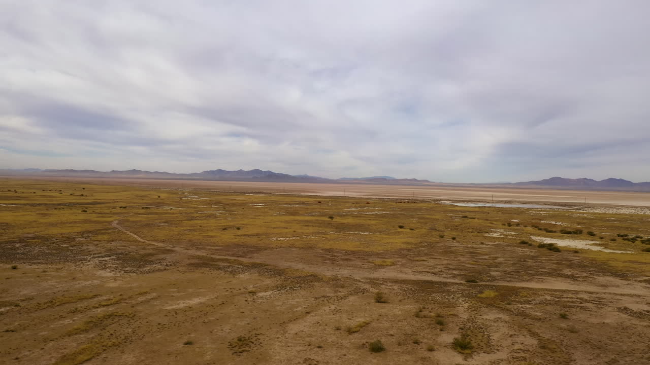 Willcox Playa i Arizona, brun jord, fremadgående luftoptagelse