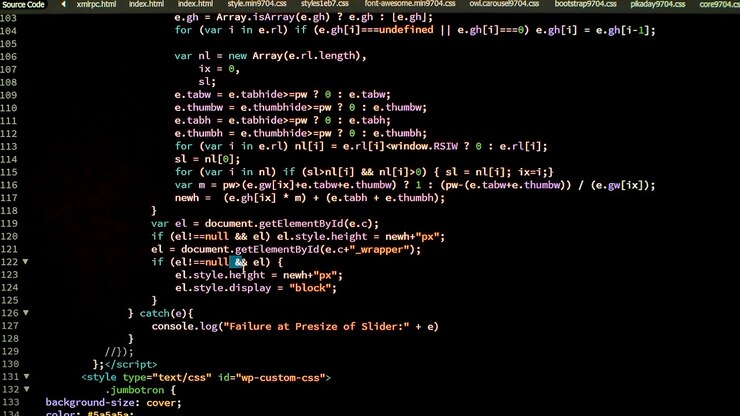 Entwickler durchsucht HTML-Code auf dem Computerbildschirm. Vorderansicht. HTML-Webseitencode-Scrolling-Programmierung, abstrakter Technologiehintergrund für Softwareentwickler, Computerskript-Konzept. Szene H