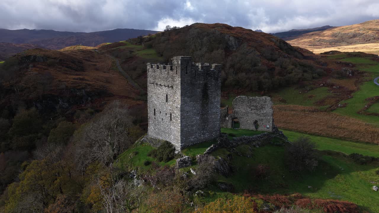 Aerial drone footage of Dolwyddelan Castle in Eryri, showcasing its dramatic mountain setting, medieval Welsh heritage, and historic role as one of Llywelyn the Great’s commanding fortresses