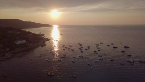 Imágenes-Aéreas-Del-Amanecer-En-El-Sur-De-Francia,-Costa-Azul