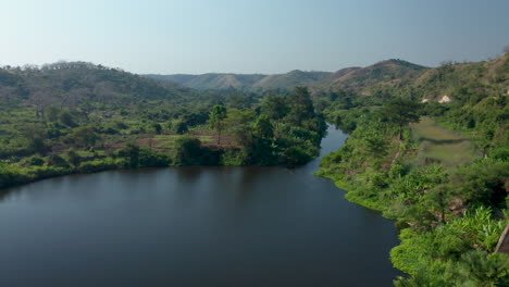 Angola,-Imágenes-De-Drones,-Presa-De-Agua-Quiminha-4k