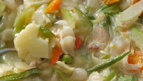 sopa de verduras mezcladas