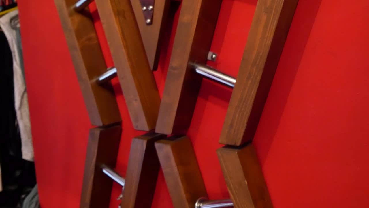 sala de mazmorras bdsm, celda de sótano, juego de rol de tortura