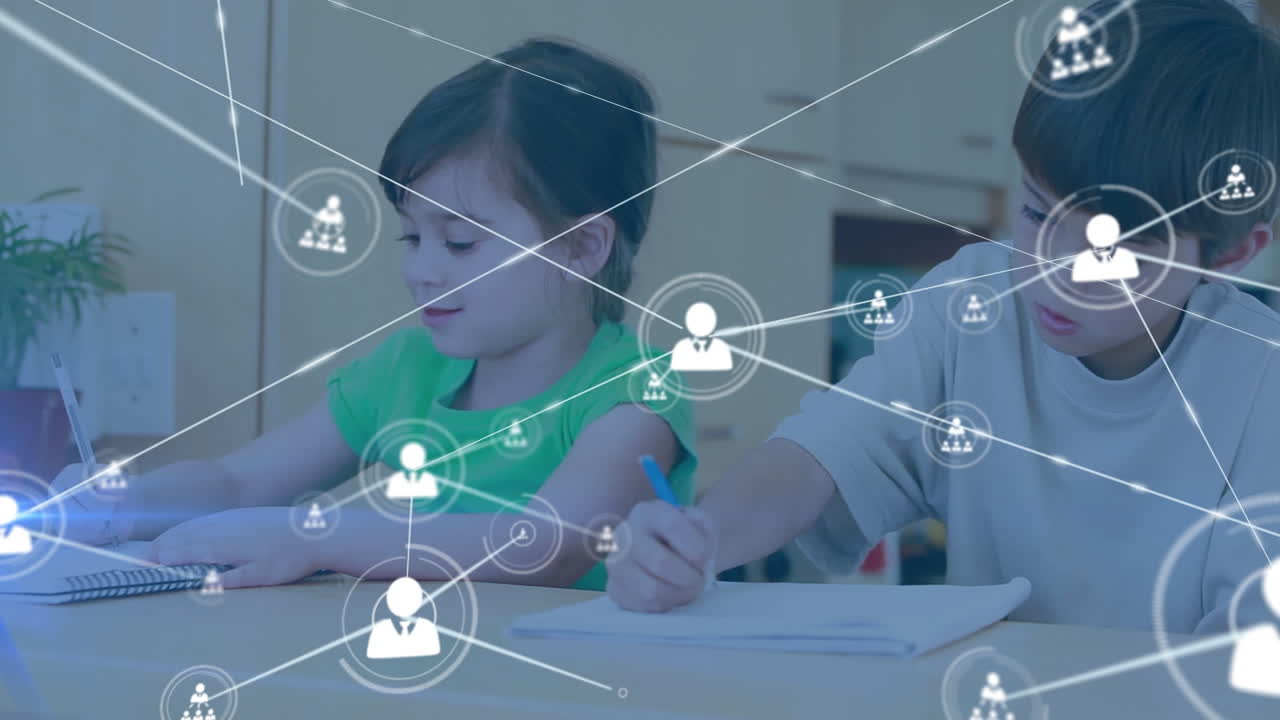 animación de la red de conexiones con íconos sobre diversos niños de la escuela.