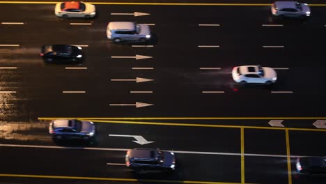 Cars-driving-on-the-highway-during-heavy-rain