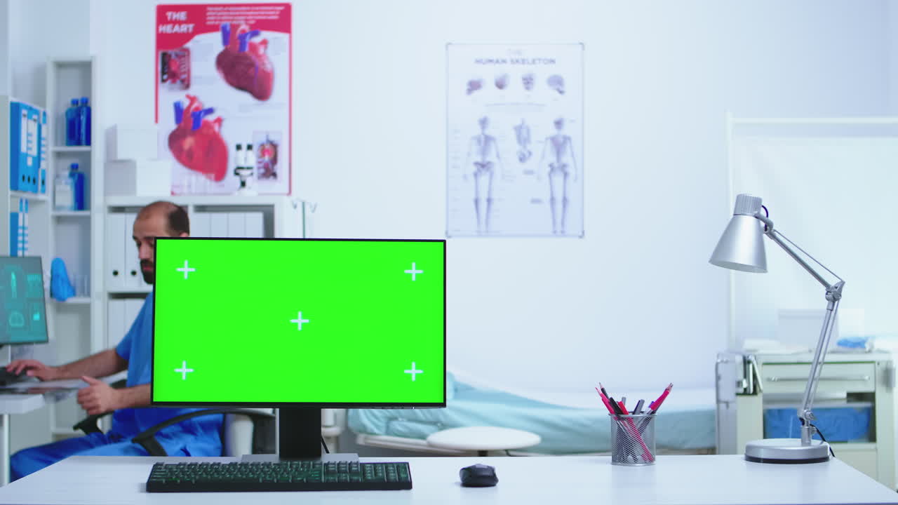 비디오 통화에서 여자의 뒷면