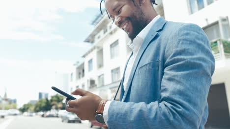 Scrolling,-phone-and-search-with-black-man-in-city