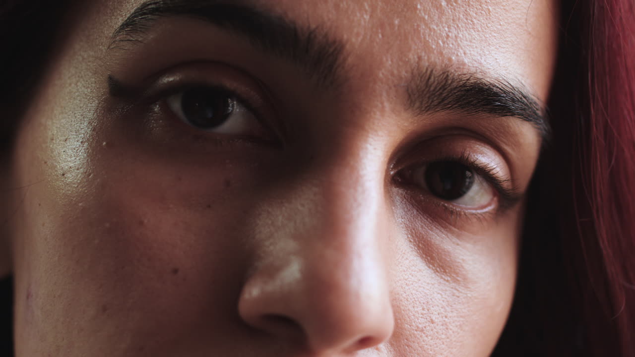 primer plano de una mujer joven