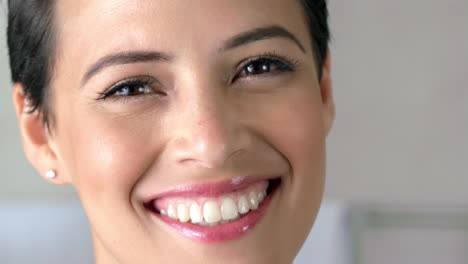 añadiendo un toque a su belleza natural