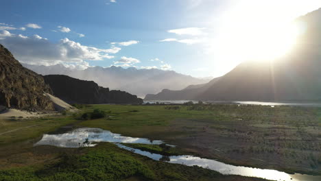 Aéreo,-Valle-De-Skardu-Ubicado-En-Gilgit-baltistán,-Pakistán