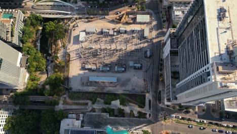 Rise-up-view-from-the-Independent-building-to-Colorado-river-and-Doug-Sahm-Hill