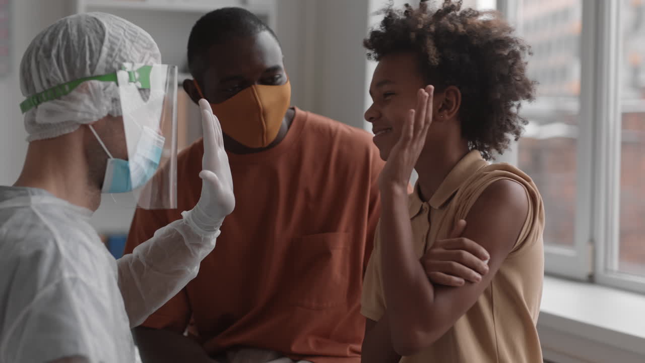 소년 하이파이빙 의료 종사자