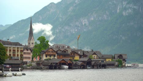 Hallstatt-Die-Menschliche-Aktivität-In-Der-Herrlichen-Naturlandschaft-Des-Salzkammerguts-Begann-Bereits-In-Prähistorischen-Zeiten