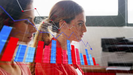 animación del procesamiento de datos sobre diversas personas de negocios en la oficina