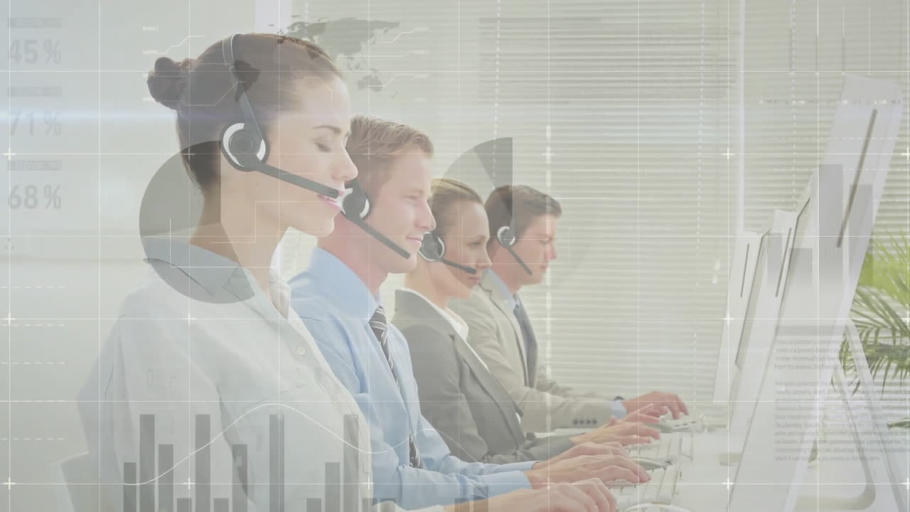 전화 헤드 ⁇ 을 가진 다양한 사업가들에 대한 금융 데이터 처리 애니메이션