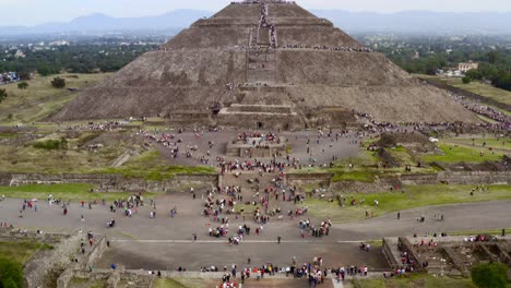 AERIAL:-Teotihuacan,-Mexico,-Pyramids