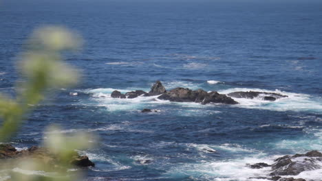 Waves-Crash-on-to-Rocks-off-of-Pacific-Coast-Highway