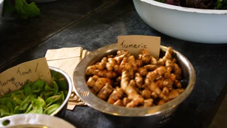 close-up of vegetables in utensil at supermarket 4k