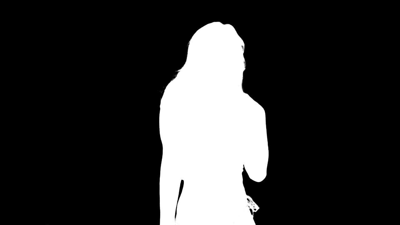 mujer bailarina con mate 02