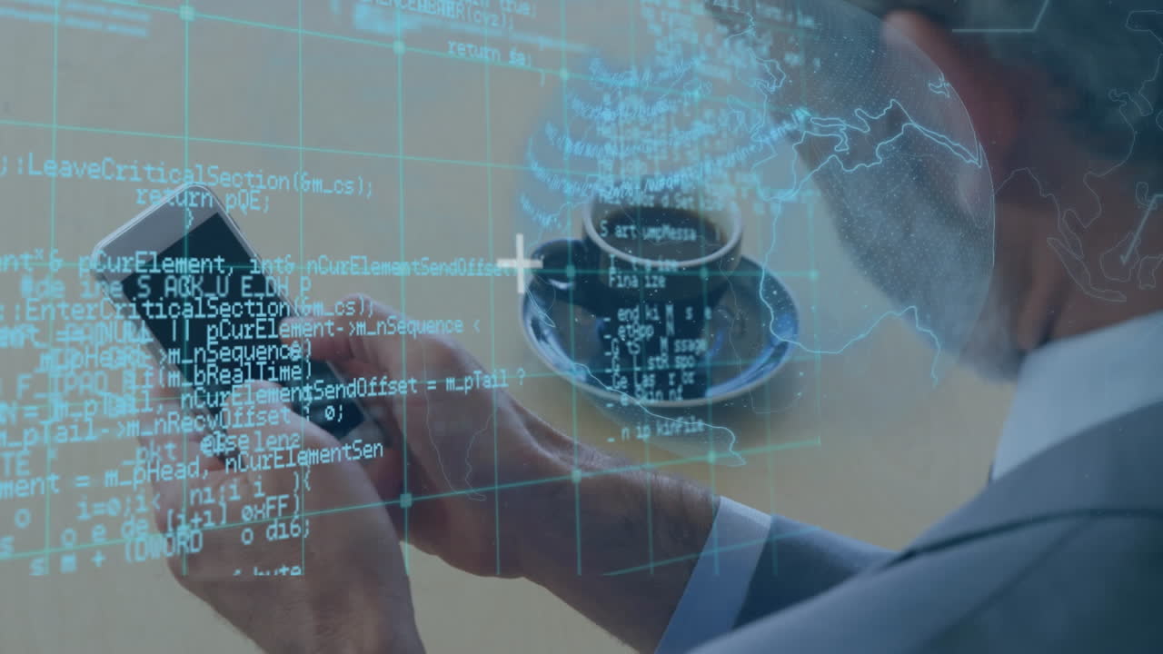 animación del procesamiento de datos y el mundo sobre el empresario que utiliza el teléfono inteligente