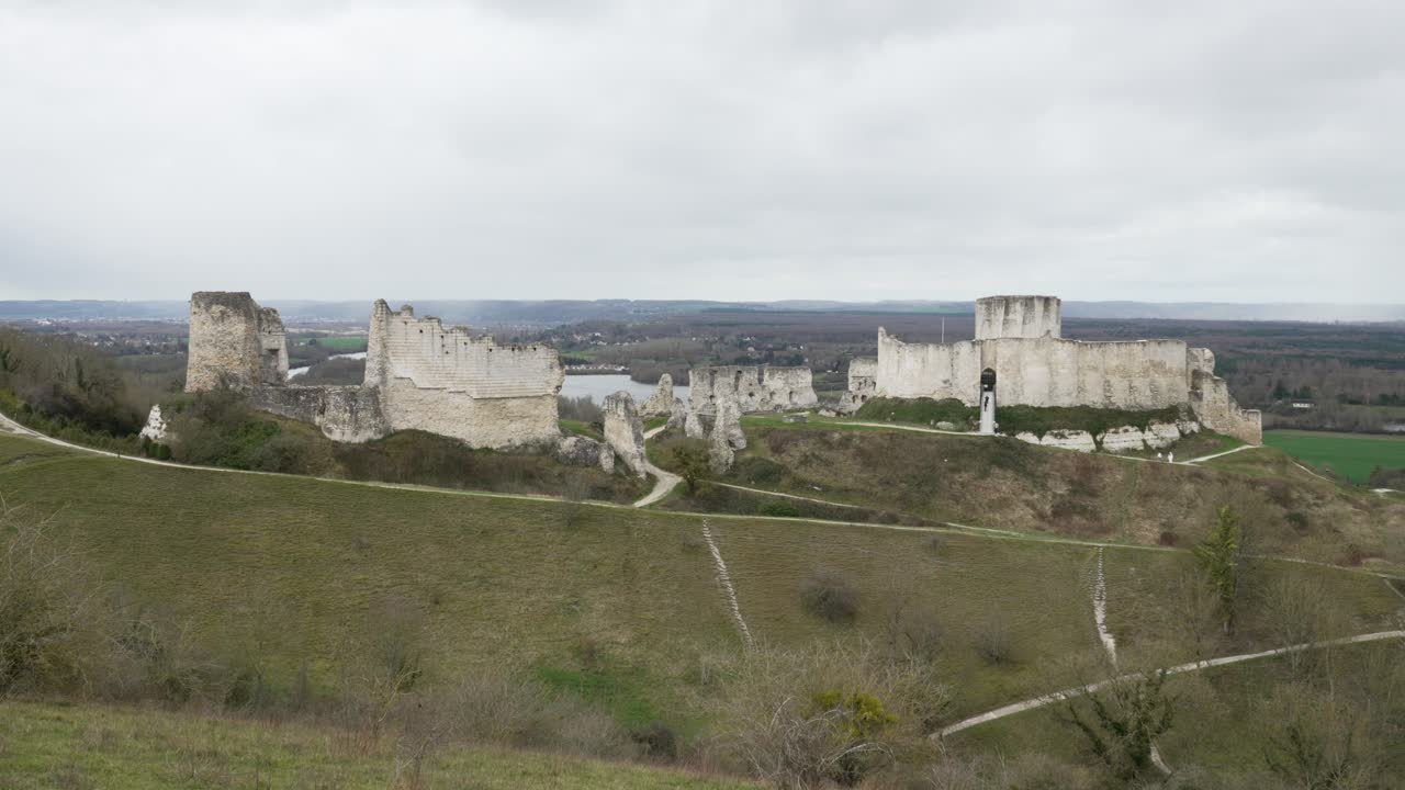 Wide angle view of broken down castle walls and compound, Chateau Gaillard