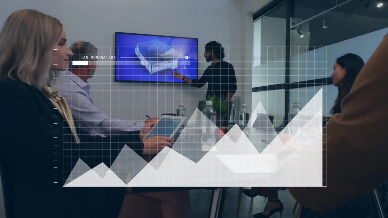 animación del procesamiento de datos y estadísticas sobre diversos empresarios en la oficina