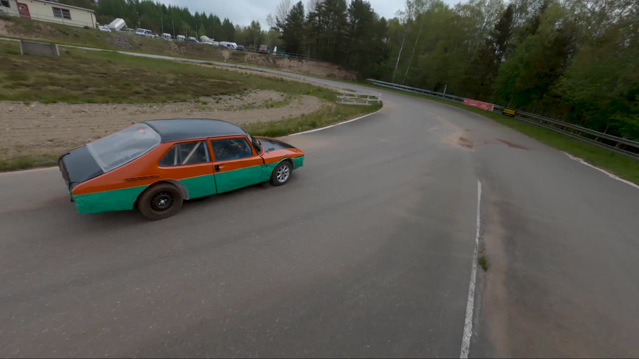 fpv 드론에 쫓기는 뱅어 랠리카