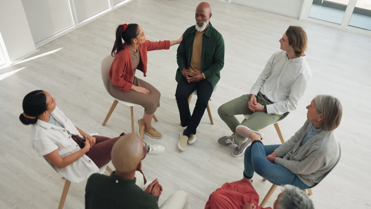 asesoramiento en grupo, ayuda y personas de apoyo