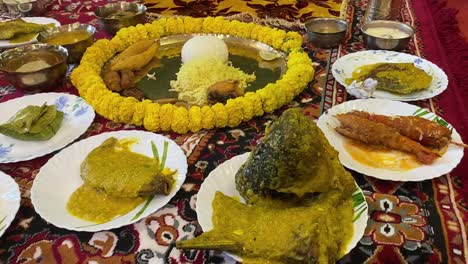 platos tradicionales bengalíes para la india hindú durga puja o pooja comida festiva