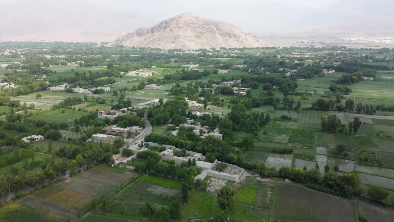 el encantador pueblo verde