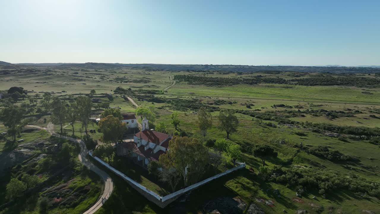 TEMPPELIHERROJEN ALTAGRACIAN ERAKKOLA GARROVILLAS DE ALCONETARIN CACERESissa