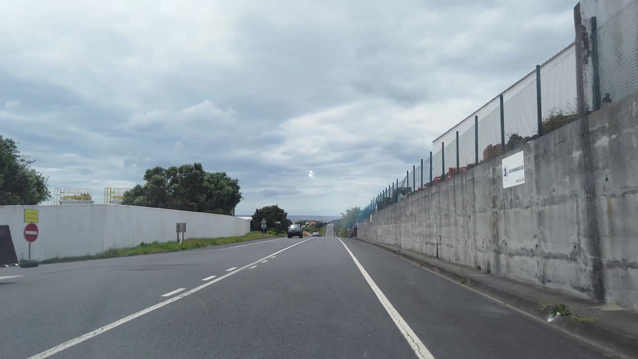 자동차 카메라 faial 섬, azores, 포르투갈의 도로